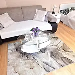 Apartment Aparthouse Centrum Free Parking *
